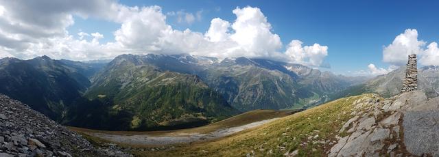 sehr schönes Breitbildfoto mit Blick ins Zwischenbergtal, Weissmies, Laggintal, Lagginhorn und Fletschhorn