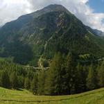 schönes Breitbildfoto mit Blick ins Laggintal und Simplon