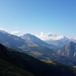 Blick zum Wasenhorn, Hübschhorn, die Fletschhorngruppe und Mischabelgruppe