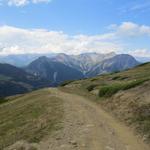 während dem Wandern betrachten wir Tochuhorn, Spitzhorli und Glishorn