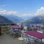 von der Terrasse des Restaurant Fleschboden geniessen wir eine traumhafte Aussicht