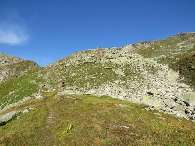 am unteren Ende einer grossen Schotterhalde erreichen wir unterhalb von Punkt 2626 m.ü.M...