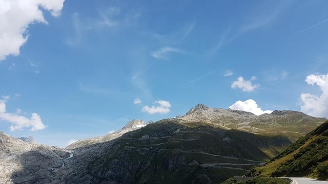 Blick hinauf zum Klein Furkahorn