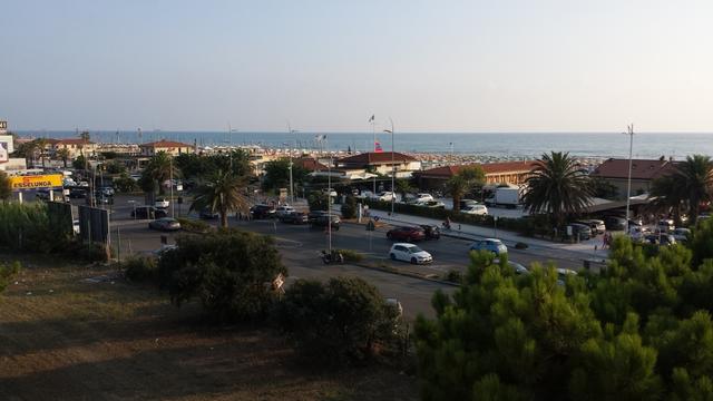 Blick auf die Strandpromenade