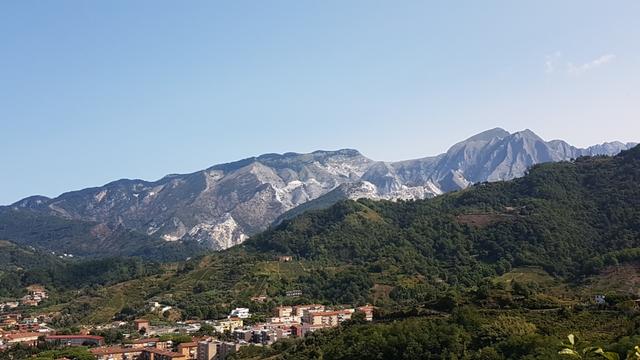 ohne den Marmor aus Carrara hätten die Römer nie solche traumhafte Paläste erbauen können