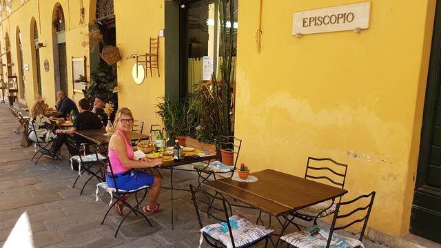 nach dem Besuch der Kirche, geniessen wir in einem Restaurant direkt beim Domplatz...