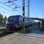 mit dem Zug fahren wir danach von Lido di Camaiore nach Massa