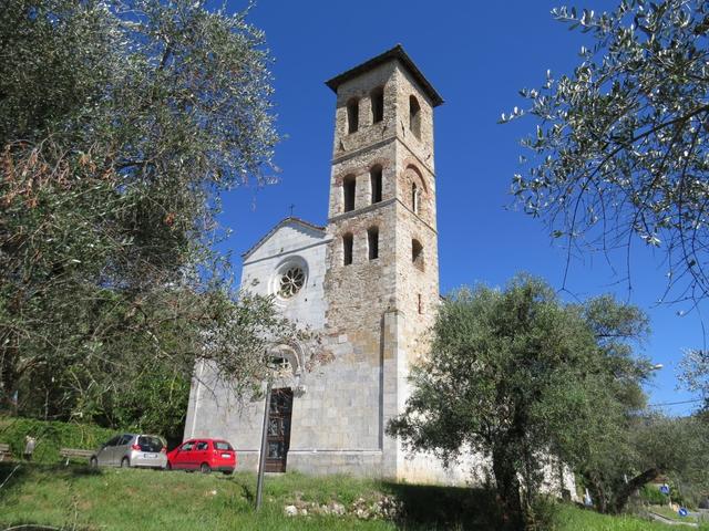 kurz nach dem verlassen von Pietrasanta erreichen wir die Kirche S.Giovanni und S.Felicita