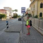 in Lido di Camaiore warten wir auf den Bus