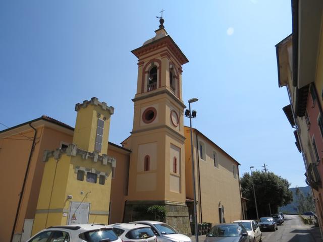 vorbei an der schönen Kirche San Matteo von Ponte San Pietro...