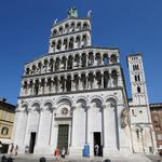 Kirche San Michele in Foro 12.Jhr. mit seiner wunderschönen Fassade