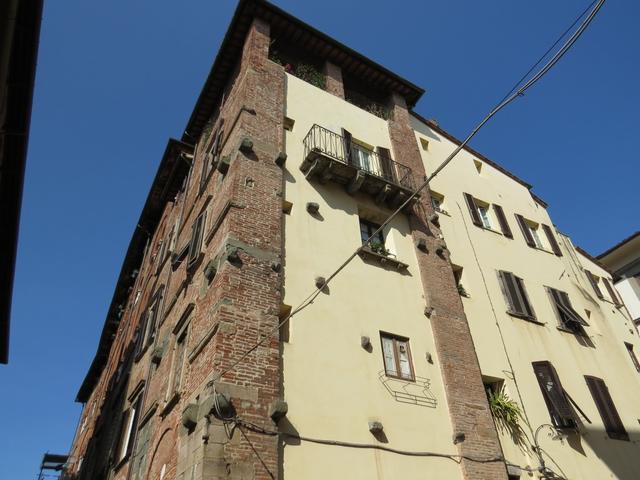 die Altstadt von Lucca mit seinen Häusern einfach eine Pracht
