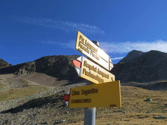 Wegweiser auf dem Plaun da l'Esen 2732 m.ü.M.