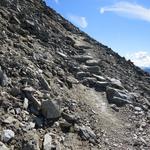 der Bergweg windet sich weiter in die Höhe