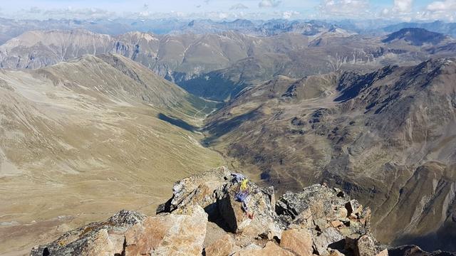 Blick ins Val Prüna. Dieses Tal haben wir durchwandert, als wir die Fuorcla Muragl überquert haben