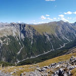 sehr schönes Breitbildfoto mit Blick ins Val Cluozza