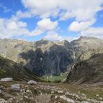 Tiefblick ins Val Bever und nach Spinas