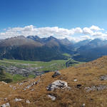 was für eine traumhafte Aussicht. Tief unter uns Samedan