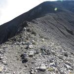 über den breiten Rücken des Piz Daint, führt uns der immer gut ersichtliche und nicht ausgesetzte Bergweg...