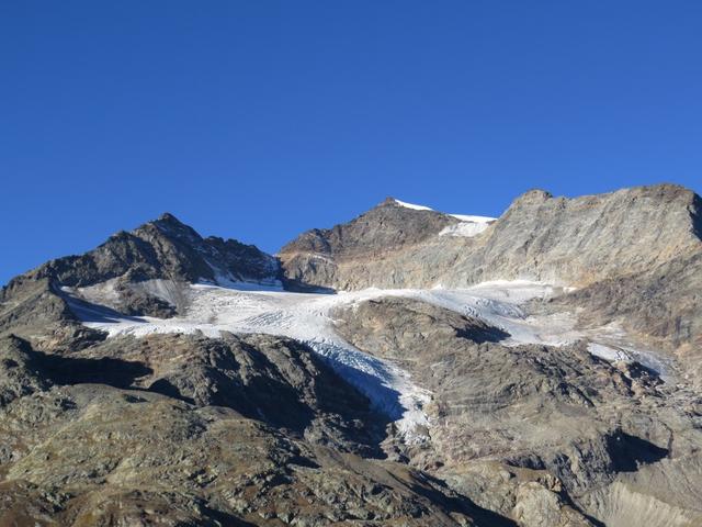 ...und rechts hinauf zum Piz Cambrena mit dem Vadret dal Cambrena