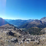 sehr schönes Breitbildfoto aufgenommen auf dem Piz Campasc, mit Blick Richtung Val Poschiavo