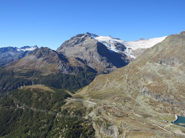Blick auf Alp Grüm, Sassal Mason und Piz Varuna