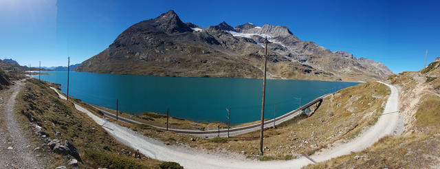 schönes Breitbildfoto mit Blick auf den Lago Bianco