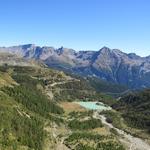 Blick zurück zur Alp Grüm, Alp Palü, Val da Camp und die Grenzberge zu Italien