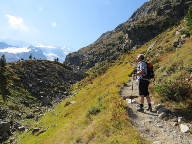 mit einem unglaublich schönem Panorama, wandern wir weiter taleinwärts