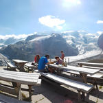 schönes Breitbildfoto aufgenommen auf der Terrasse der Bovalhütte