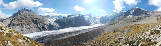 in blendendem Weiss ragen Piz Bernina und Piz Palü, Bellavista und Piz Morteratsch in den tiefblauen Himmel