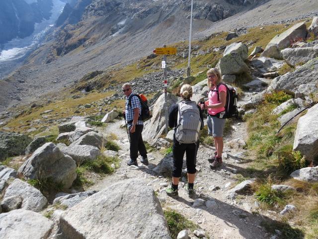 nach dieser atemberaubender Pause verlassen wir mit einem weinendem Auge die Hütte