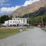 bei der Bahnstation Morteratsch 1896 m.ü.M. der Rhätischen Bahn