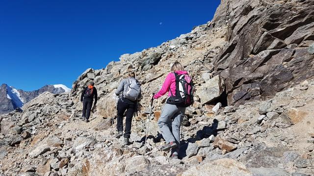 der Bergweg ist immer gut ersichtlich