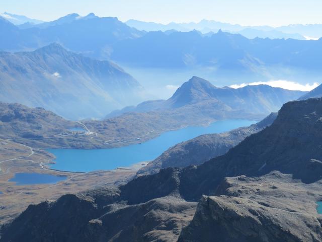 der Lago Bianco mit dem Piz Campasc den wir schon bestiegen haben
