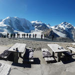 sehr schönes Breitbildfoto aufgenommen auf der Terrasse vom Bergrestaurant Diavolezza