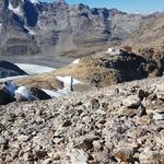 wir laufen nun zur Bergstation Diavolezza zurück, das von hier oben gut ersichtlich ist