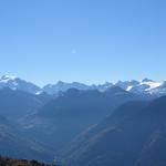 herangezoomt der Ortler links, rechts Punta del Cristallo mit dem Skigebiet auf dem Stilfserjoch