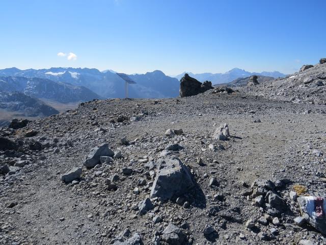 wir haben den Nordgrat des Piz Umbrail erreicht. Hier standen die Schweizer Soldaten im 1.Weltkrieg