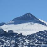 rechts die Geisterspitze mit dem Skigebiet herangezoomt