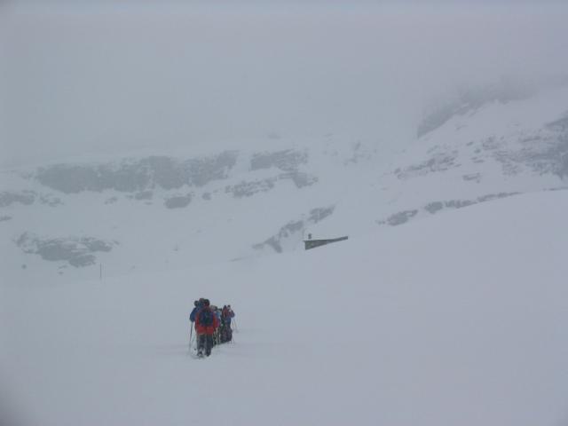 im Schneetreiben geht's Richtung Lämmerenhütte