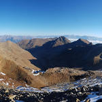 sehr schönes Breitbildfoto mit Blick auf die andere Seite des Piz Cotschen