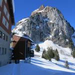 das Berggasthaus Holzegg ist zugleich Bergstation der Brunni Seilbahn...