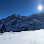 schönes Breitbildfoto mit Blick auf Wellhorn und Engelhörner