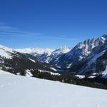 auf der anderen Seite blicken wir in das Reichenbachtal