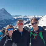 Erinnerungsfoto aufgenommen auf dem höchsten Punkt unserer Schneeschuhtour der Chiemattenhubla 2028 m.ü.M.