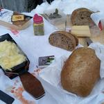 ein feines Raclette, eine schöne Schneeschuhtour was möchte man noch mehr