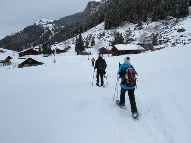 ...durchqueren wir danach die Alpsiedlung von Steineberg 1467 m.ü.M.