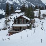 über schönes Schneeschuhgelände erreichen wir das Berggasthaus Golderli 1440 m.ü.M.