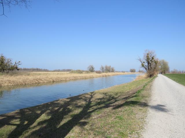 ...erreichen wir die Dornbirner Ache und den Lustenauer Kanal...